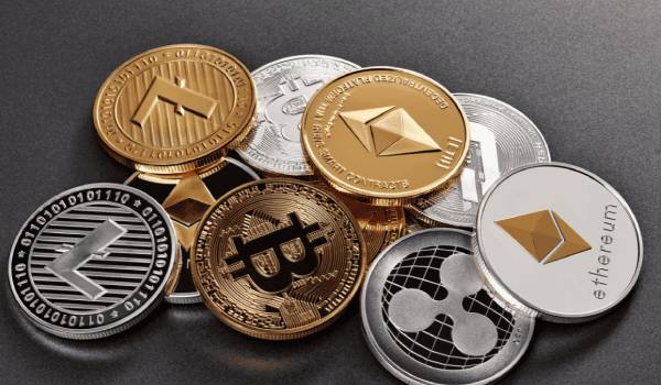 برای سرمایه‌گذاری سکه بهتر است یا طلای آب‌شده؟